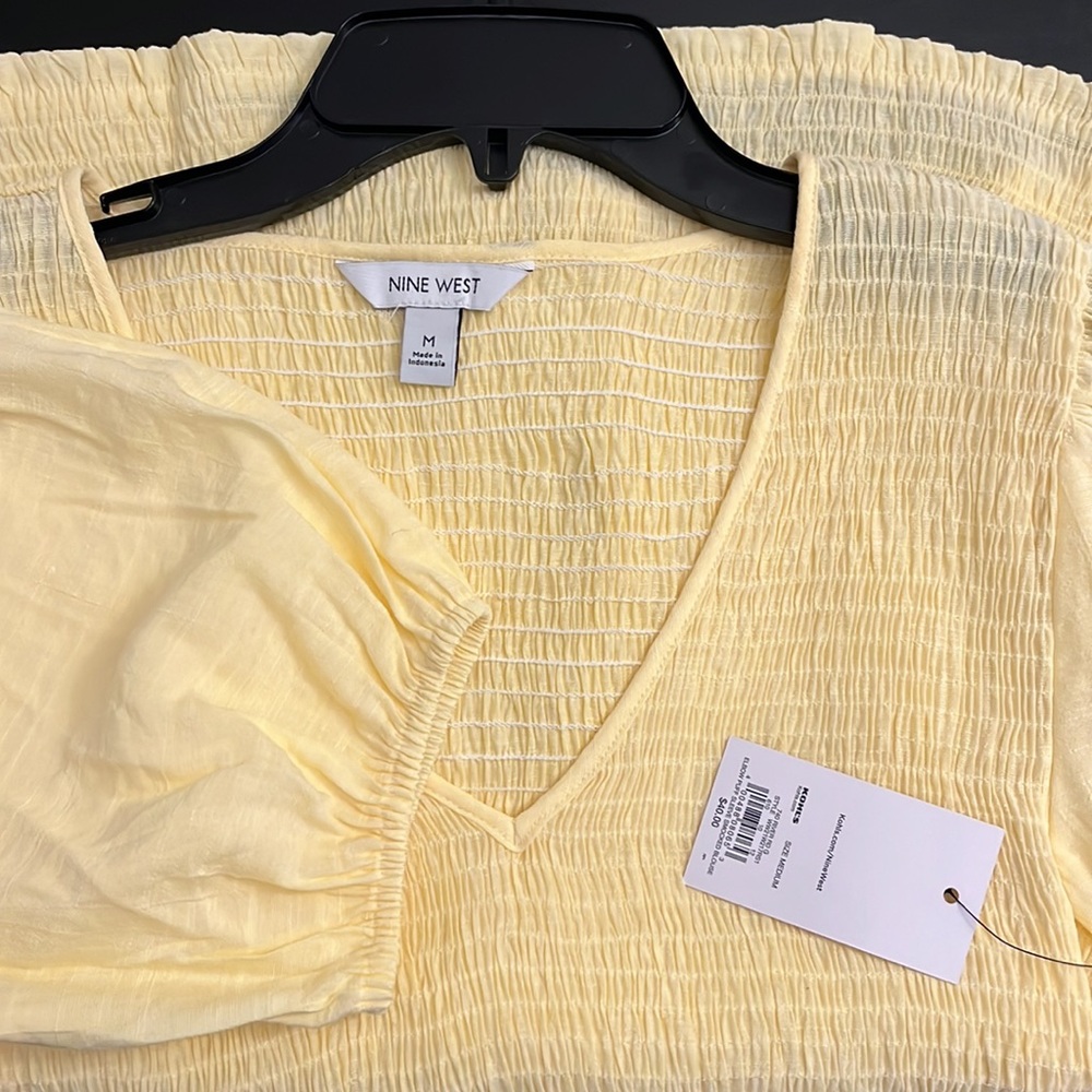 Elbow puff sleeve smocked blouse